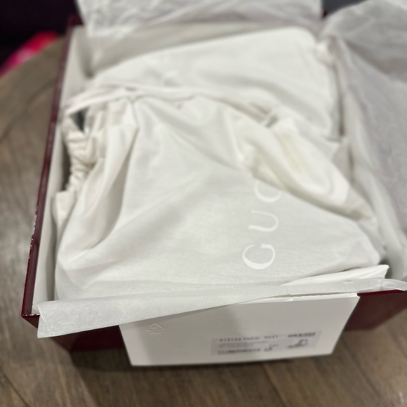 Authentic NWT Gucci Beige Monogram High-Top Boots - Picture 8 of 8